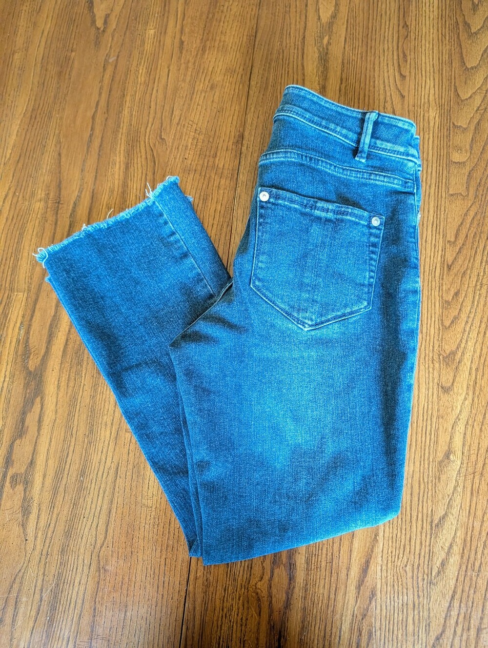 J.Jill 4P Ankle Flare Jeans Blue Denim Frayed Hem Petite Bootcut EUC